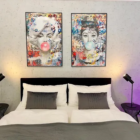 Bunker Zentral Messe Business *