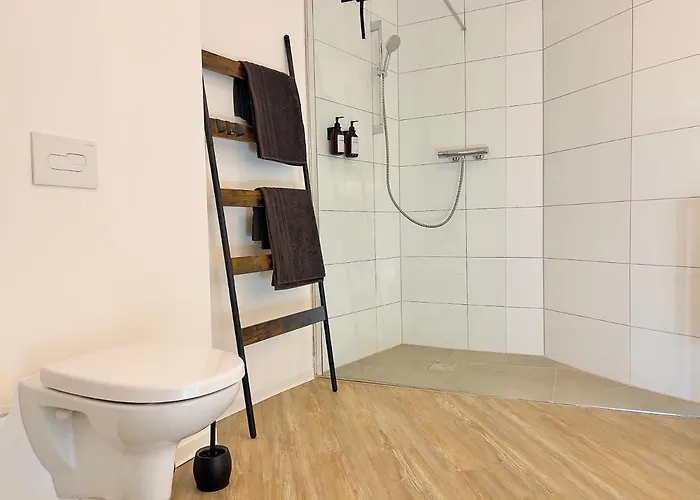 Bunker Zentral Messe Business 아파트 *